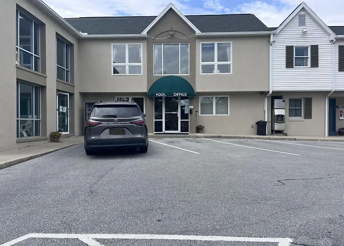 Rodeway Inn & Suites Hershey Chocolate Avenue